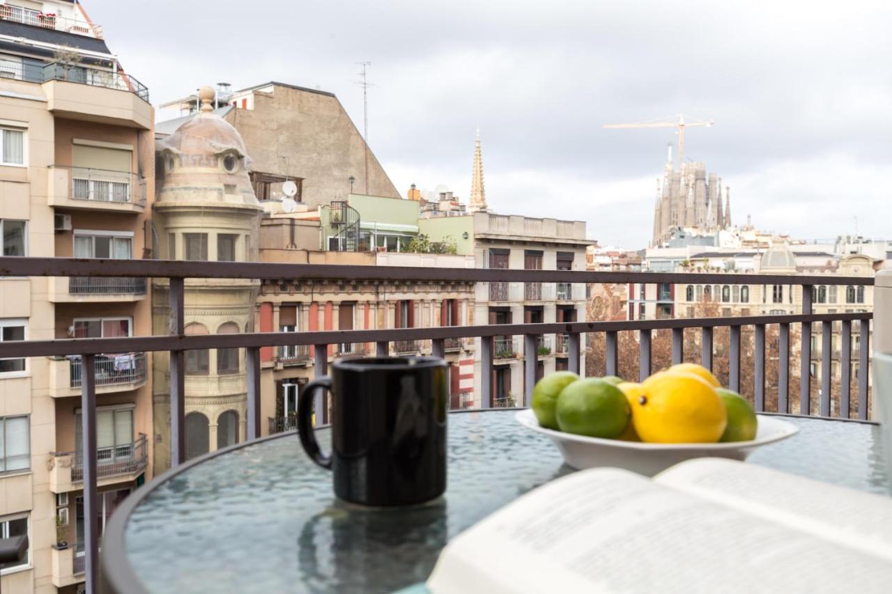 Heart Of The City Sunny With Iconic Terrace View Barcelona Buitenkant foto